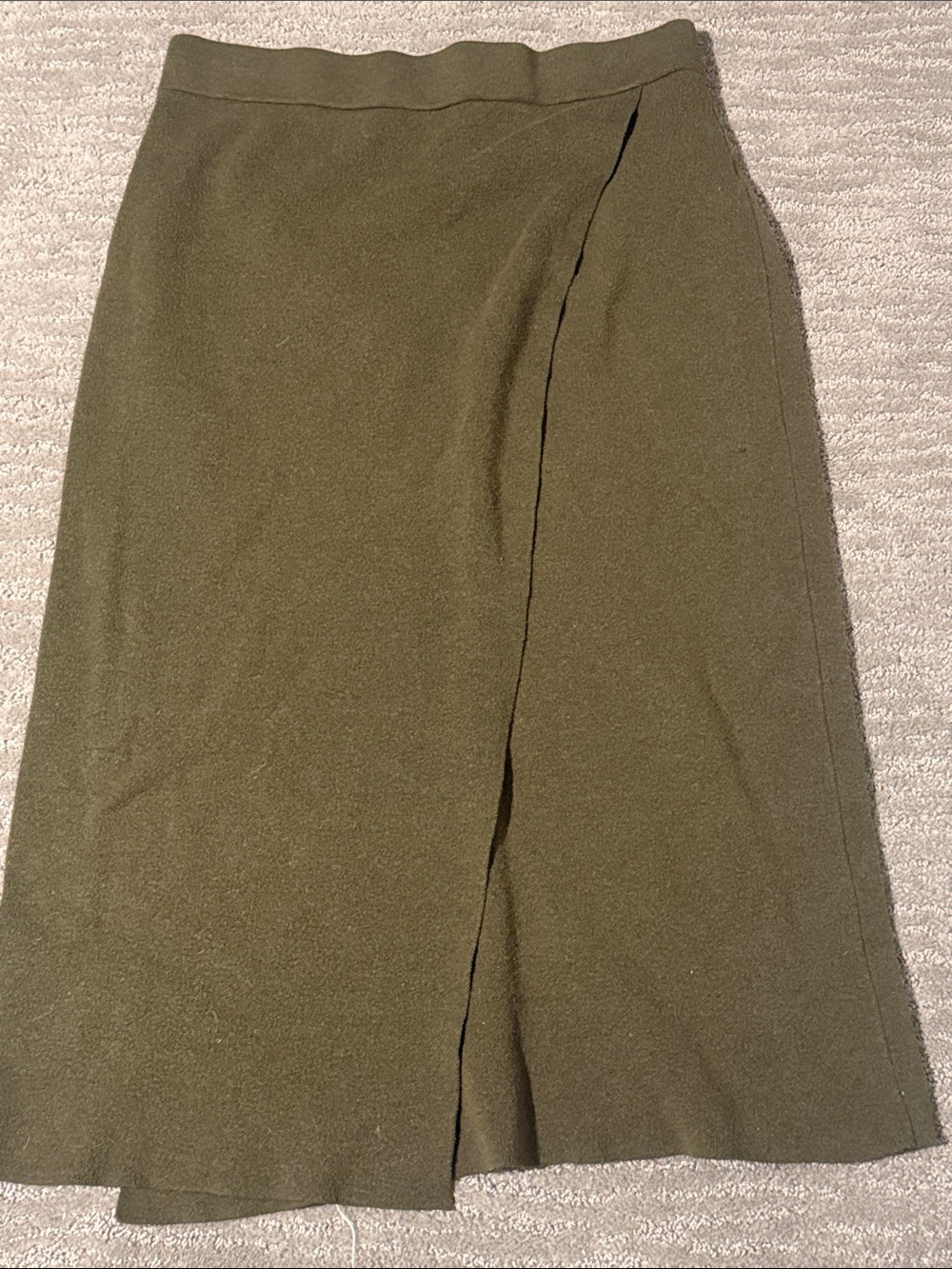 New.. no tags.. fall skirt long size xl olive green